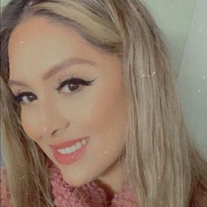 Meet your Posher, Karina